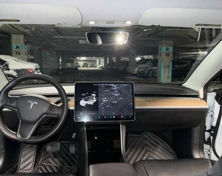 Білий Тесла Модель 3, об'ємом двигуна 0 л та пробігом 106 тис. км за 20000 $, фото 9 на Automoto.ua