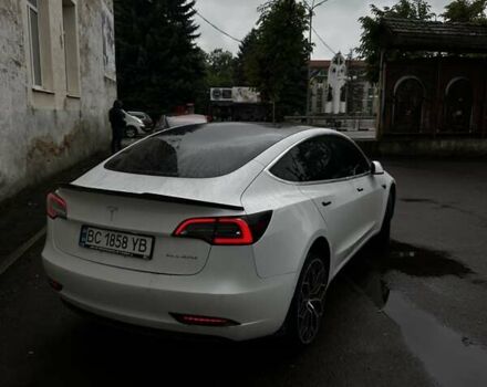 Белый Тесла Модель 3, объемом двигателя 0 л и пробегом 135 тыс. км за 18500 $, фото 3 на Automoto.ua