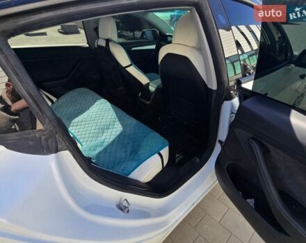 Белый Тесла Модель 3, объемом двигателя 0 л и пробегом 112 тыс. км за 16500 $, фото 16 на Automoto.ua