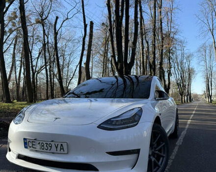 Білий Тесла Модель 3, об'ємом двигуна 0 л та пробігом 103 тис. км за 20500 $, фото 3 на Automoto.ua