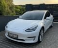 Белый Тесла Модель 3, объемом двигателя 0 л и пробегом 122 тыс. км за 18900 $, фото 1 на Automoto.ua