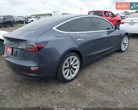 Білий Тесла Модель 3, об'ємом двигуна 0 л та пробігом 100 тис. км за 6000 $, фото 3 на Automoto.ua