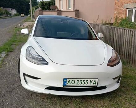 Белый Тесла Модель 3, объемом двигателя 0 л и пробегом 124 тыс. км за 15800 $, фото 5 на Automoto.ua