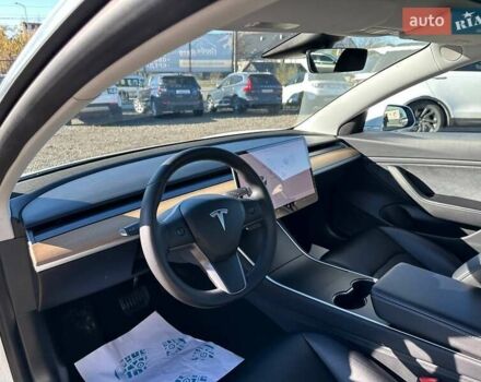 Белый Тесла Модель 3, объемом двигателя 0 л и пробегом 108 тыс. км за 17950 $, фото 13 на Automoto.ua