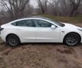 Белый Тесла Модель 3, объемом двигателя 0 л и пробегом 77 тыс. км за 16000 $, фото 3 на Automoto.ua