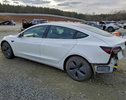 Белый Тесла Модель 3, объемом двигателя 0 л и пробегом 72 тыс. км за 4000 $, фото 1 на Automoto.ua