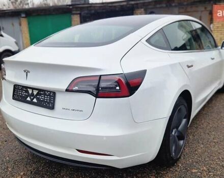 Белый Тесла Модель 3, объемом двигателя 0 л и пробегом 142 тыс. км за 16900 $, фото 21 на Automoto.ua
