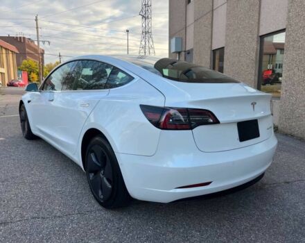 Білий Тесла Модель 3, об'ємом двигуна 0 л та пробігом 45 тис. км за 11300 $, фото 2 на Automoto.ua