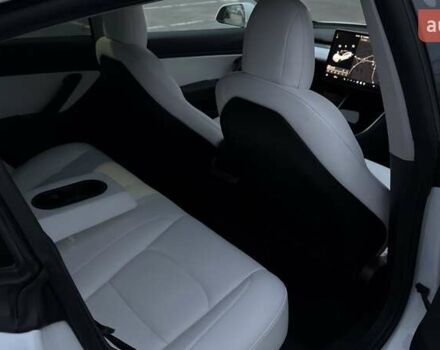 Білий Тесла Модель 3, об'ємом двигуна 0 л та пробігом 160 тис. км за 16000 $, фото 22 на Automoto.ua