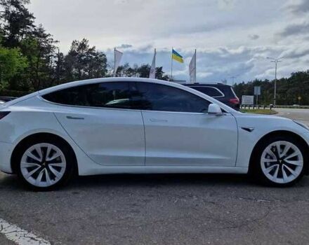 Белый Тесла Модель 3, объемом двигателя 0 л и пробегом 42 тыс. км за 14600 $, фото 6 на Automoto.ua