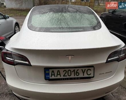 Білий Тесла Модель 3, об'ємом двигуна 0 л та пробігом 58 тис. км за 23000 $, фото 12 на Automoto.ua
