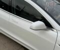 Білий Тесла Модель 3, об'ємом двигуна 0 л та пробігом 118 тис. км за 16700 $, фото 2 на Automoto.ua