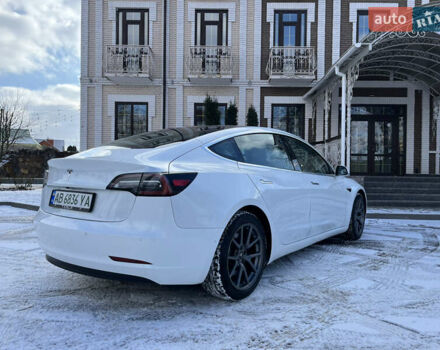 Белый Тесла Модель 3, объемом двигателя 0 л и пробегом 63 тыс. км за 19500 $, фото 44 на Automoto.ua