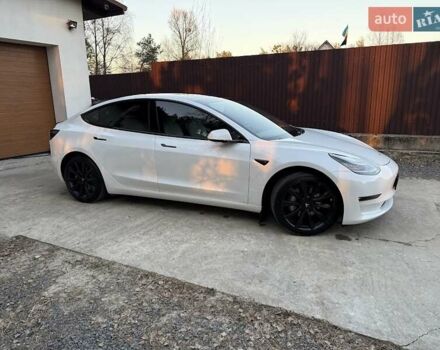 Білий Тесла Модель 3, об'ємом двигуна 0 л та пробігом 92 тис. км за 21300 $, фото 44 на Automoto.ua