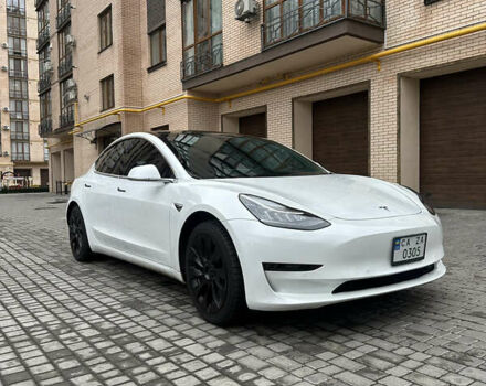 Білий Тесла Модель 3, об'ємом двигуна 0 л та пробігом 57 тис. км за 17000 $, фото 8 на Automoto.ua