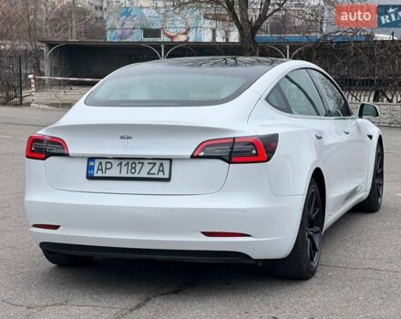 Білий Тесла Модель 3, об'ємом двигуна 0 л та пробігом 47 тис. км за 18500 $, фото 7 на Automoto.ua