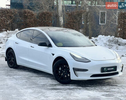 Белый Тесла Модель 3, объемом двигателя 0 л и пробегом 90 тыс. км за 19999 $, фото 1 на Automoto.ua