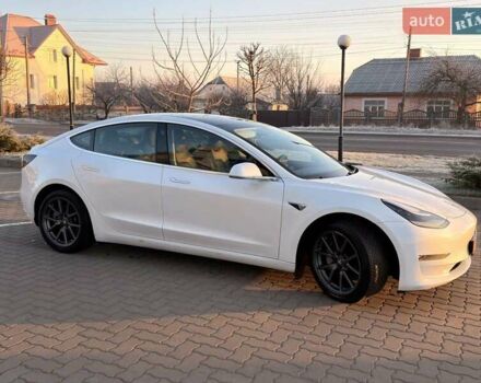 Білий Тесла Модель 3, об'ємом двигуна 0 л та пробігом 191 тис. км за 17950 $, фото 2 на Automoto.ua