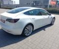 Білий Тесла Модель 3, об'ємом двигуна 0 л та пробігом 60 тис. км за 16900 $, фото 1 на Automoto.ua