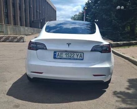 Белый Тесла Модель 3, объемом двигателя 0 л и пробегом 72 тыс. км за 16500 $, фото 4 на Automoto.ua