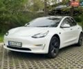 Білий Тесла Модель 3, об'ємом двигуна 0 л та пробігом 72 тис. км за 17900 $, фото 1 на Automoto.ua