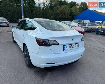 Белый Тесла Модель 3, объемом двигателя 0 л и пробегом 131 тыс. км за 15800 $, фото 3 на Automoto.ua