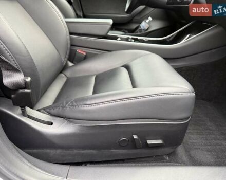 Білий Тесла Модель 3, об'ємом двигуна 0 л та пробігом 58 тис. км за 23000 $, фото 8 на Automoto.ua