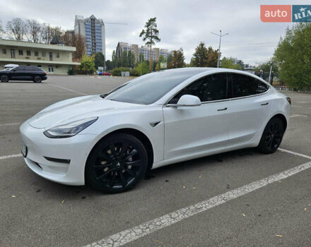 Білий Тесла Модель 3, об'ємом двигуна 0 л та пробігом 113 тис. км за 19500 $, фото 9 на Automoto.ua