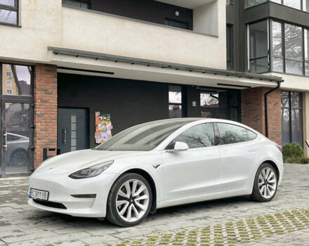 Білий Тесла Модель 3, об'ємом двигуна 0 л та пробігом 87 тис. км за 16999 $, фото 2 на Automoto.ua