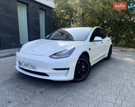 Білий Тесла Модель 3, об'ємом двигуна 0 л та пробігом 140 тис. км за 20700 $, фото 1 на Automoto.ua
