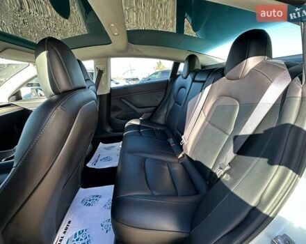 Белый Тесла Модель 3, объемом двигателя 0 л и пробегом 108 тыс. км за 17950 $, фото 15 на Automoto.ua