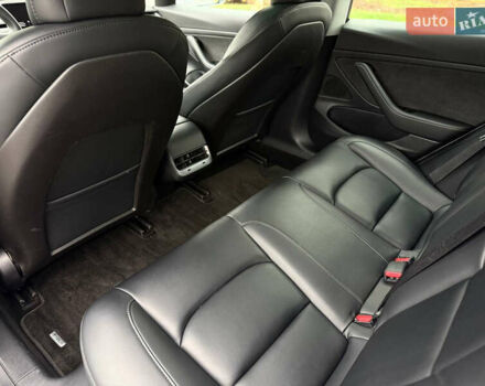 Белый Тесла Модель 3, объемом двигателя 0 л и пробегом 105 тыс. км за 14999 $, фото 19 на Automoto.ua