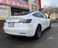 Білий Тесла Модель 3, об'ємом двигуна 0 л та пробігом 133 тис. км за 18500 $, фото 7 на Automoto.ua