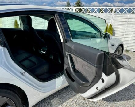 Білий Тесла Модель 3, об'ємом двигуна 0 л та пробігом 78 тис. км за 14700 $, фото 7 на Automoto.ua