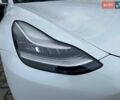 Белый Тесла Модель 3, объемом двигателя 0 л и пробегом 65 тыс. км за 18000 $, фото 3 на Automoto.ua
