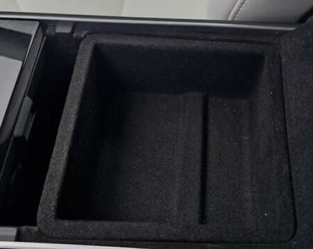 Белый Тесла Модель 3, объемом двигателя 0 л и пробегом 93 тыс. км за 16800 $, фото 18 на Automoto.ua