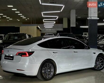 Білий Тесла Модель 3, об'ємом двигуна 0 л та пробігом 218 тис. км за 18499 $, фото 4 на Automoto.ua