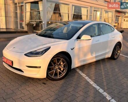 Білий Тесла Модель 3, об'ємом двигуна 0 л та пробігом 191 тис. км за 17950 $, фото 1 на Automoto.ua