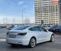 Белый Тесла Модель 3, объемом двигателя 0 л и пробегом 150 тыс. км за 23000 $, фото 3 на Automoto.ua