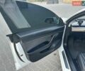 Белый Тесла Модель 3, объемом двигателя 0 л и пробегом 125 тыс. км за 17700 $, фото 28 на Automoto.ua