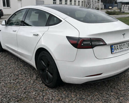 Белый Тесла Модель 3, объемом двигателя 0 л и пробегом 72 тыс. км за 20000 $, фото 6 на Automoto.ua