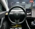 Білий Тесла Модель 3, об'ємом двигуна 0 л та пробігом 102 тис. км за 17900 $, фото 16 на Automoto.ua
