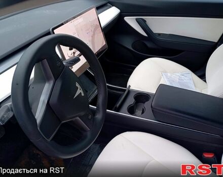 Белый Тесла Модель 3, объемом двигателя 75 л и пробегом 77 тыс. км за 16000 $, фото 8 на Automoto.ua