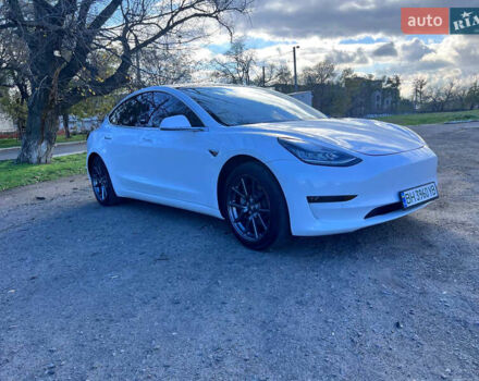 Білий Тесла Модель 3, об'ємом двигуна 0 л та пробігом 74 тис. км за 19000 $, фото 11 на Automoto.ua