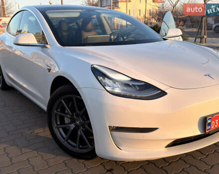 Белый Тесла Модель 3, объемом двигателя 0 л и пробегом 190 тыс. км за 17900 $, фото 23 на Automoto.ua