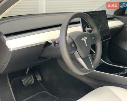 Тесла Модель 3 2020 у Івано-Франківську на Automoto.ua Білий Тесла Модель 3, об'ємом двигуна 0 л та пробігом 145 тис. км за 14850 $, фото 122 на Automoto.ua