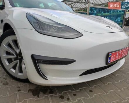 Білий Тесла Модель 3, об'ємом двигуна 0 л та пробігом 44 тис. км за 18999 $, фото 14 на Automoto.ua