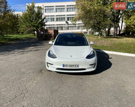 Белый Тесла Модель 3, объемом двигателя 0 л и пробегом 14 тыс. км за 35000 $, фото 16 на Automoto.ua