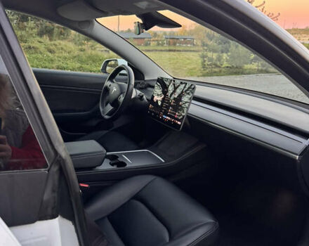 Тесла Модель 3 2020 в Львове на Automoto.ua Белый Тесла Модель 3, объемом двигателя 0 л и пробегом 125 тыс. км за 20800 $, фото 19 на Automoto.ua