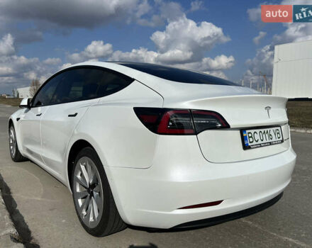 Белый Тесла Модель 3, объемом двигателя 0 л и пробегом 60 тыс. км за 21500 $, фото 5 на Automoto.ua